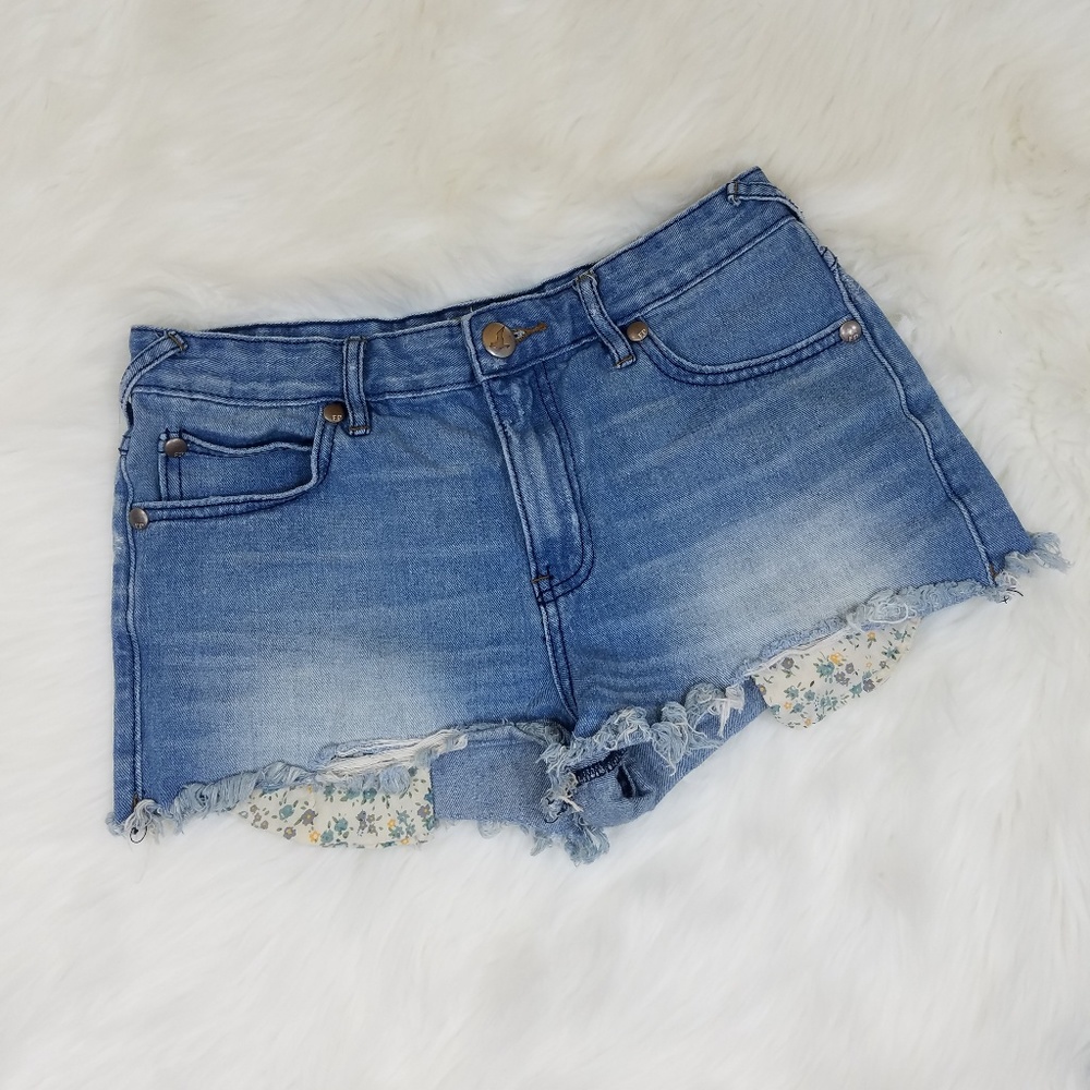 Free People Light Wash Denim Short Shorts